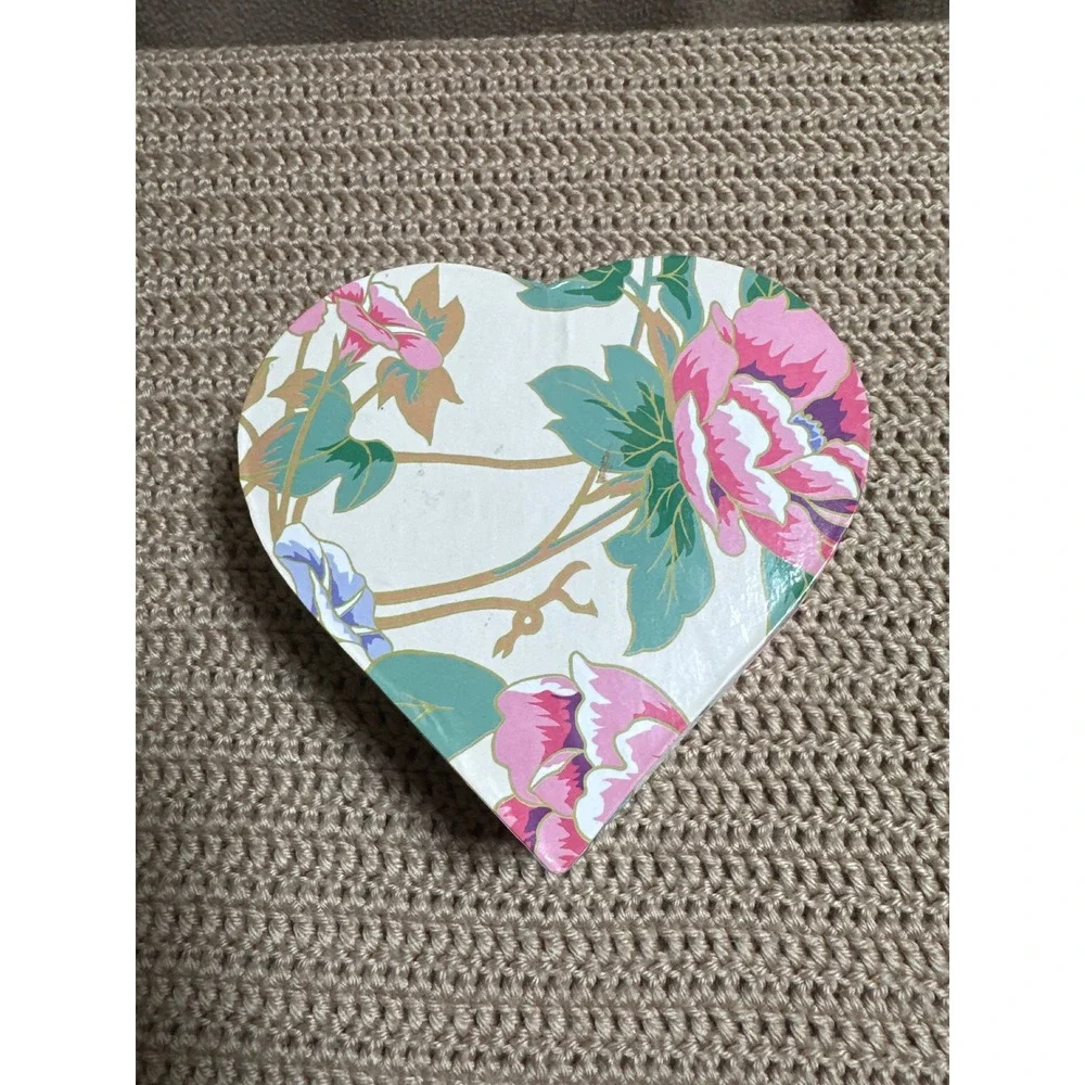 Vintage Floral Heart Shaped Decorative Storage Gift Box Pink Rose Cottagecore